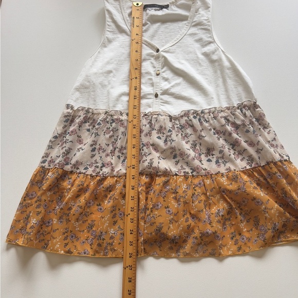 EUC Doe & Rae Women's Multi Striped Floral Tank Top Size S (E3) - Picture 3 of 5